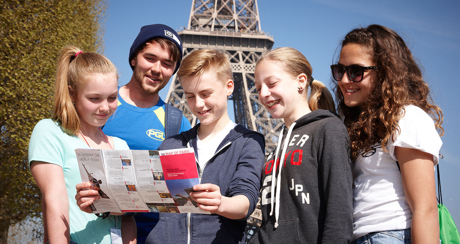 homestay-high-school-france-work-and-study-part-of-tik-agency-group